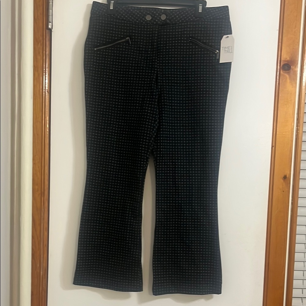 Time and Tru Checkered Black, grey and green Stretch Ponte Pants size 12